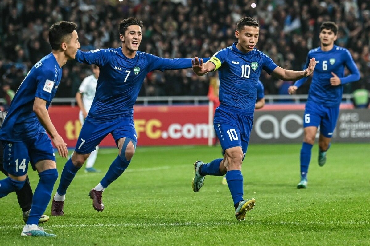 Өзбекстан футболшылары Азия чемпионы атанғанына қазақ жанкүйерлері қызыға қарауда