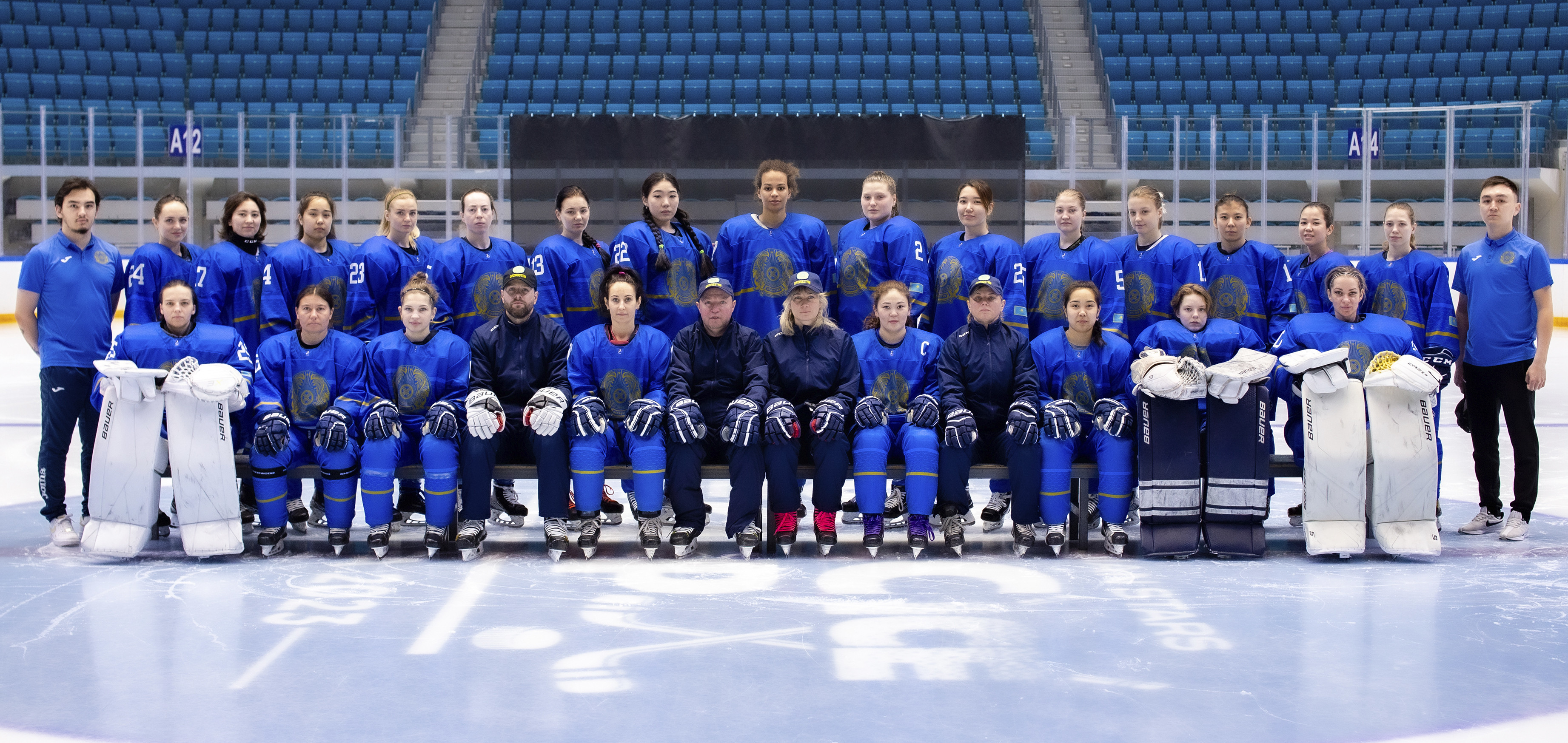 Чемпионат казахстана до 20 лет. Хоккей. Женский хоккей. Женская сборная по хоккею. Казахстан хоккей команда.