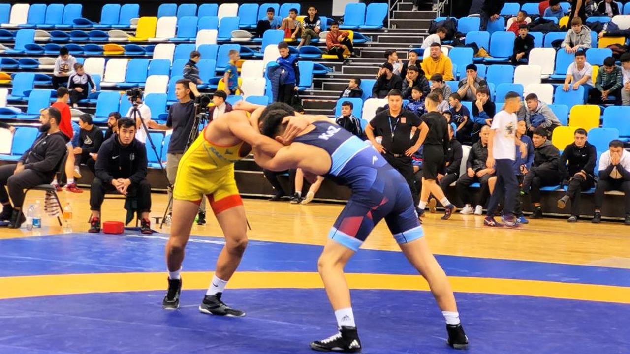 Астанада еркін күрестен өткен турнирдің жеңімпаздары анықталды | BASSPORT Астанада еркін күрестен өткен турнирдің жеңімпаздары анықталды