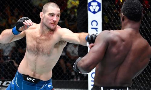 UFC чемпионы белбеуін қоқысқа лақтырды 