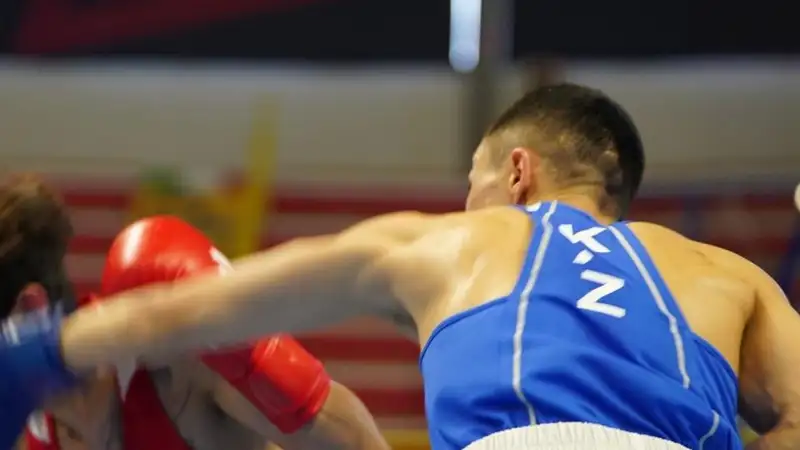Сенсацией закончился бой главного обидчика казахстанского боксёра в олимпийском турнире
