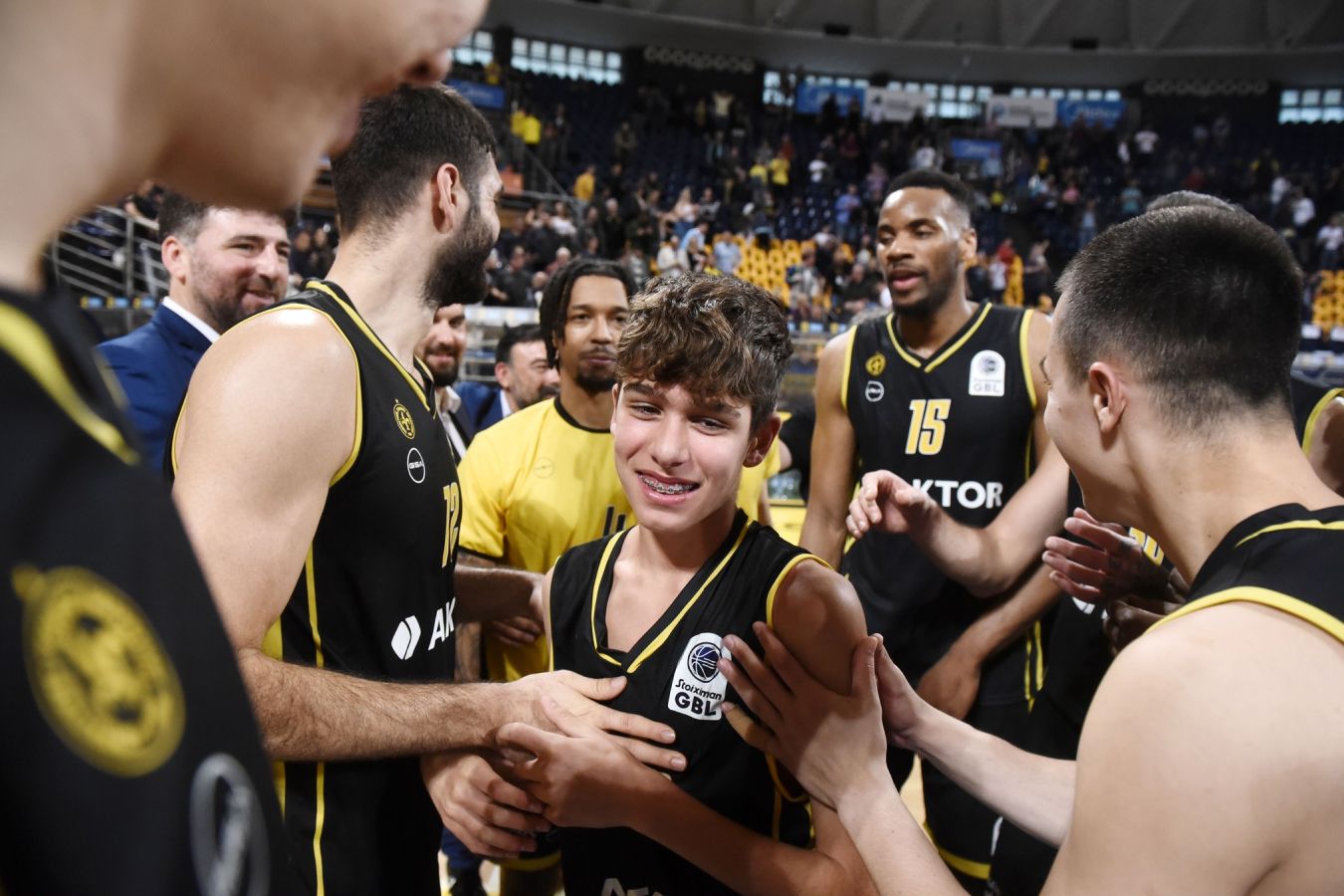 Еуропада чемпионат тарихындағы ең жас ойыншы дебют жасады | BASSPORT Еуропада чемпионат тарихындағы ең жас ойыншы дебют жасады
