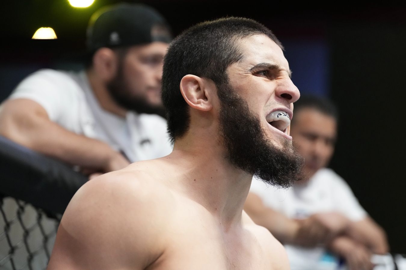 UFC Даңқ залының мүшесі Топурия неге Махачевке ауыр қарсылас бола алатынын түсіндірді | BASSPORT UFC Даңқ залының мүшесі Топурия неге Махачевке ауыр қарсылас бола алатынын түсіндірді