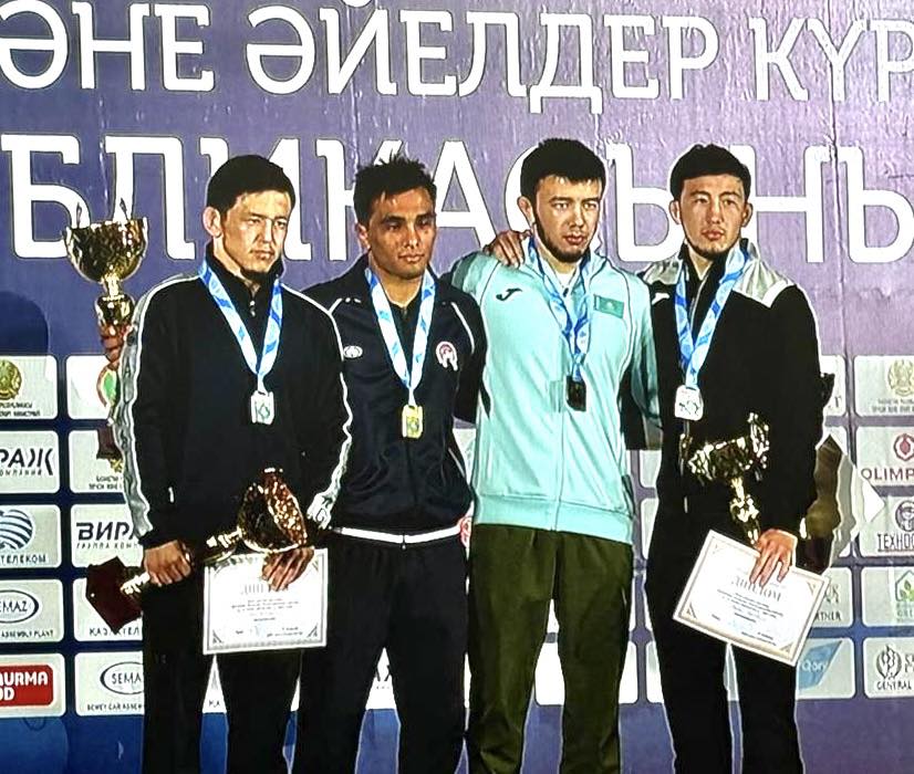 ТҮРКІСТАН ОБЛЫСЫНЫҢ ЕРКІН КҮРЕС ШЕБЕРЛЕРІ ҚАЗАҚСТАН КУБОГЫНДА ЖҮЛДЕЛІ ОРЫНҒА ИЕ БОЛДЫ