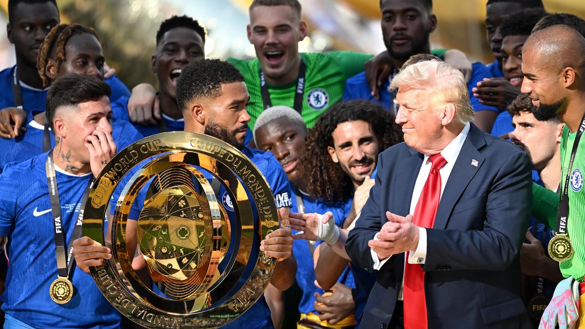 Дональд Трамп сақтаған клубтық әлем чемпионатының кубогы АҚШ-та қалды | BASSPORT Дональд Трамп сақтаған клубтық әлем чемпионатының кубогы АҚШ-та қалды