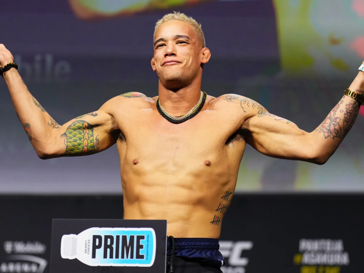 UFC өзбек жанкүйерлерін ренжіткен файтермен қош айтысты