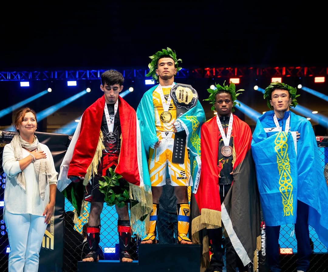 Қазақ спортшысы Ерұлан Қабдулов ММА-ден екі дүркін әлем чемпионы