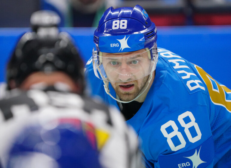 Қазақстан құрамасының шабуылшысы ресейлік клубтан кетті | BASSPORT Қазақстан құрамасының шабуылшысы ресейлік клубтан кетті