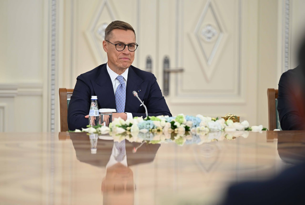 “Үйімнің төрінде ілулі тұр”: Финляндия Президенті Қазақстанда алған ерекше сыйлығы туралы айтты | BASSPORT “Үйімнің төрінде ілулі тұр”: Финляндия Президенті Қазақстанда алған ерекше сыйлығы туралы айтты