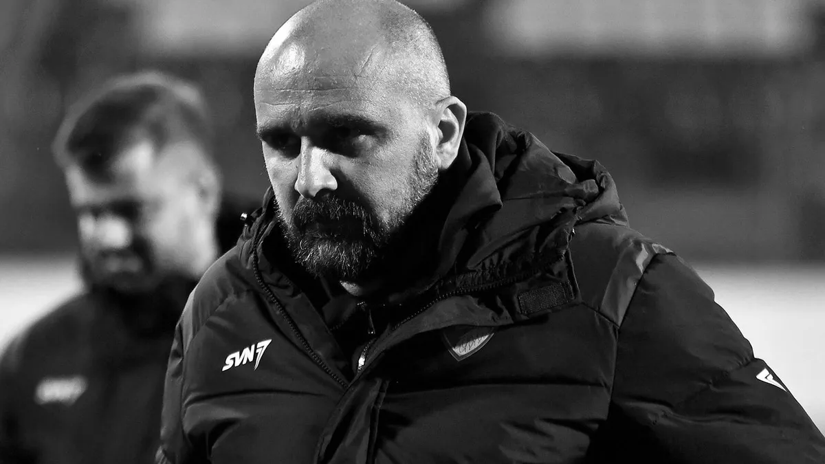 Сербияда бапкер матч барысында көз жұмды