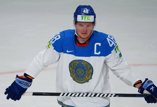 Роман Старченко Қазақстан чемпионатындағы алғашқы шайбасын соқты