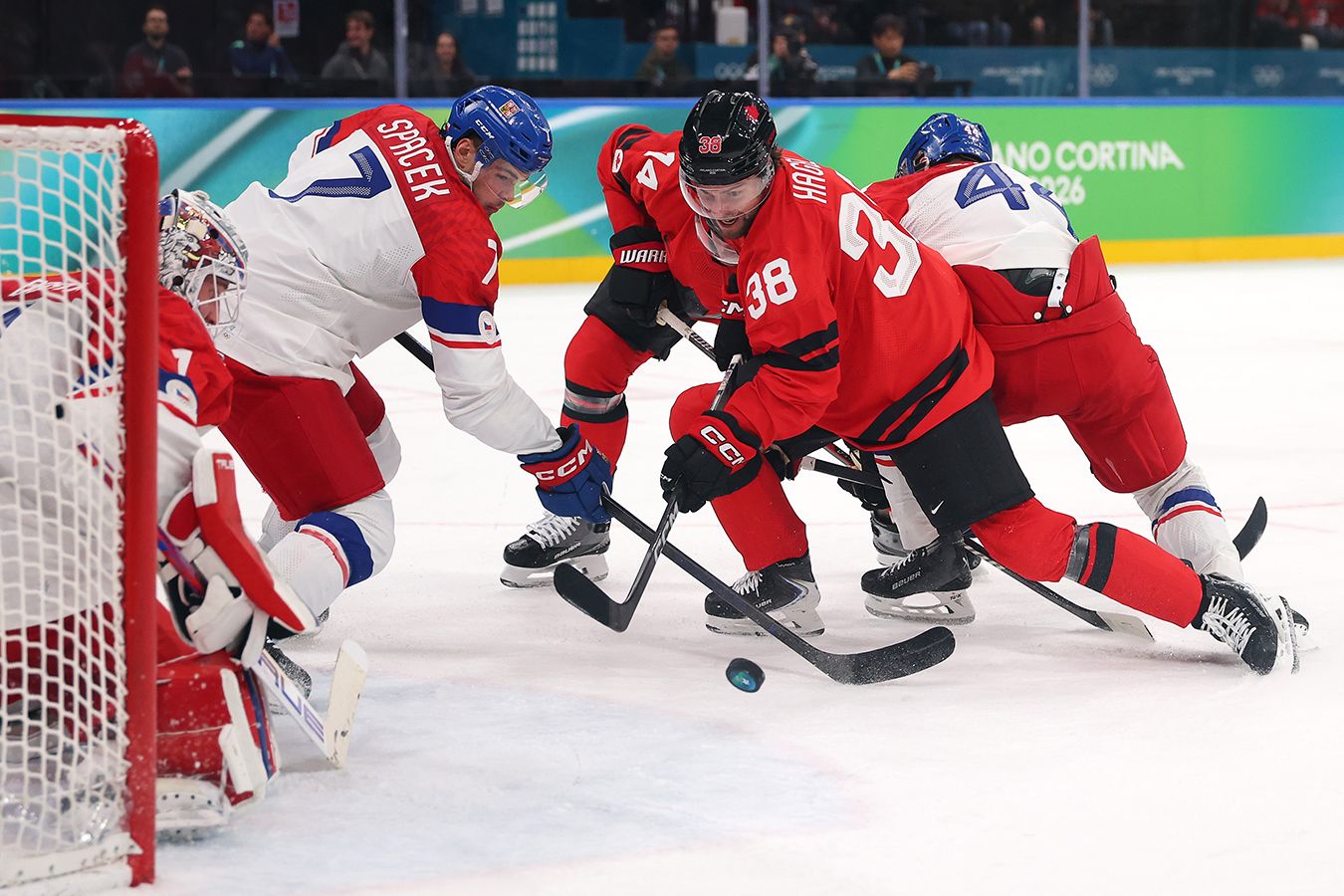 Олимпиада-2026: хоккейден жартылай финалға шыққан құрамалар анықталды