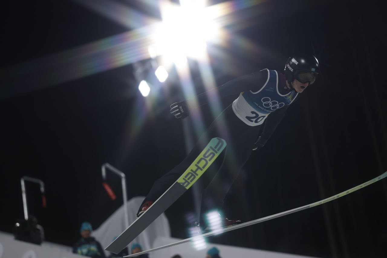 Шаңғымен тұғырдан секіру: Қазақстан әлем чемпионатында төрт топ-10 қатарына енді